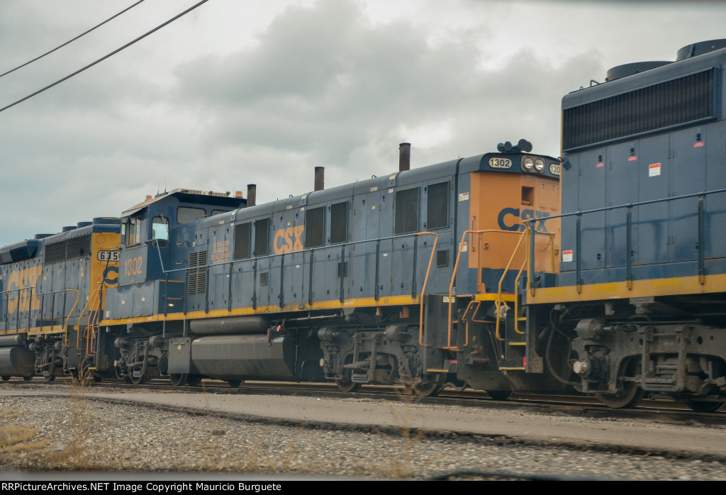 CSX 3GS21B Locomotives in the yard